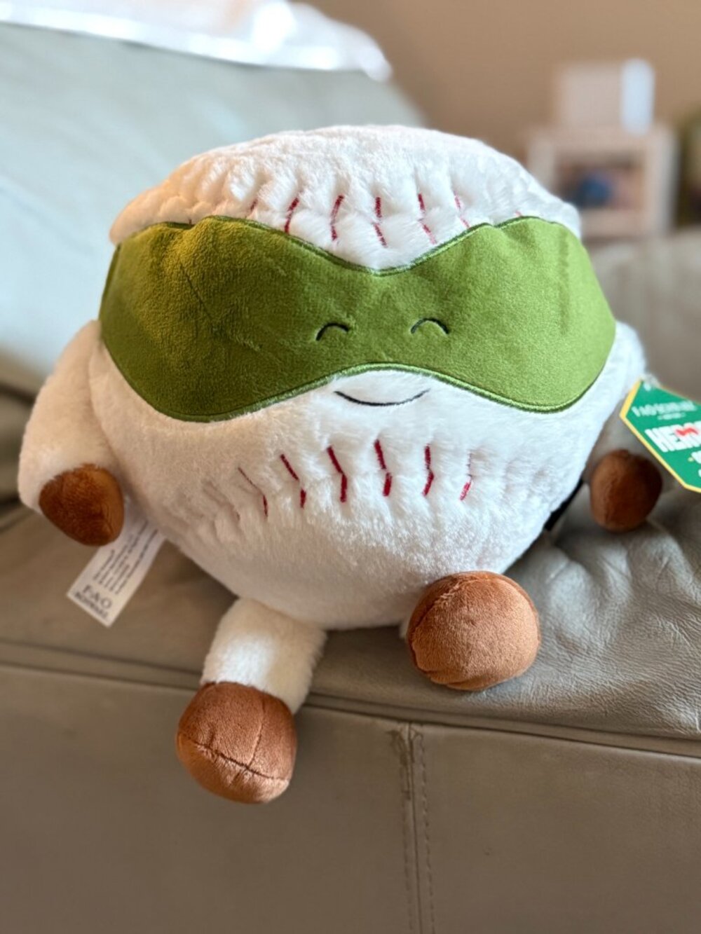 FAO Schwarz Heroes of the Game Baseball Plush with Tags